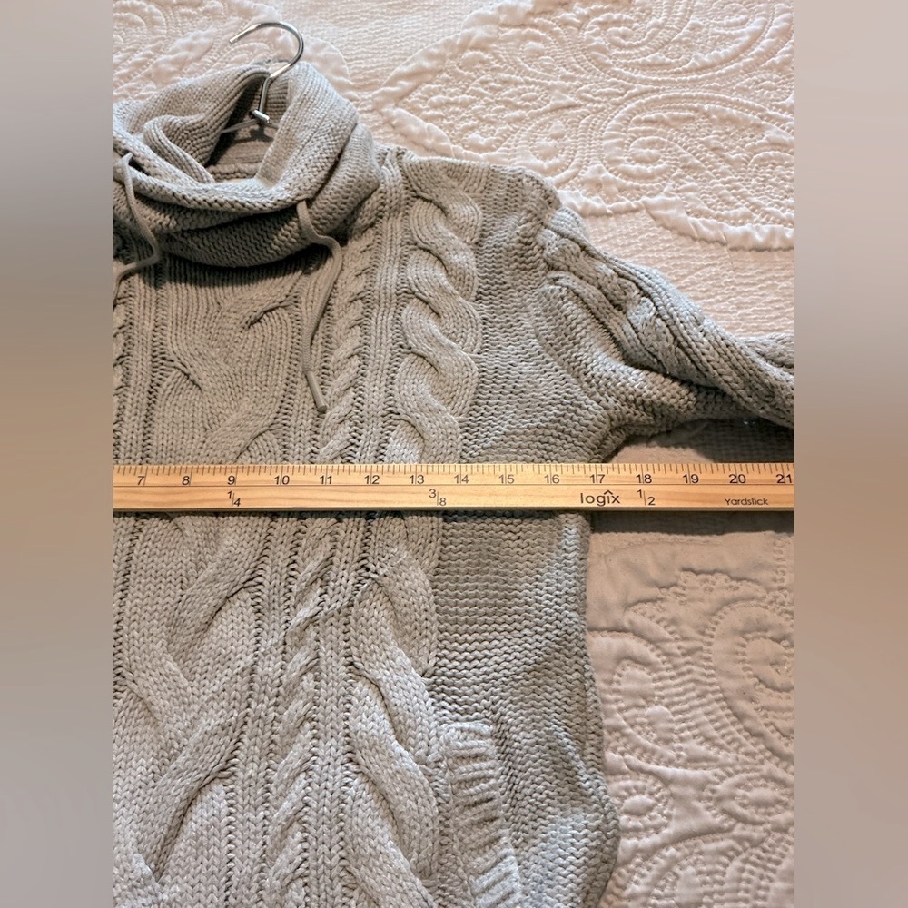 Y2K 90,S L.L. Bean Women's Gray Cable Knit Turtleneck Sweater - Picture 8 of 12
